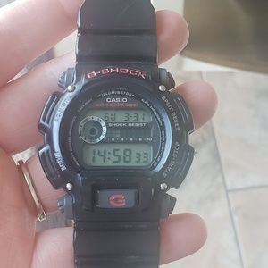 Men's Casio G-Shock DW-9052 Watch